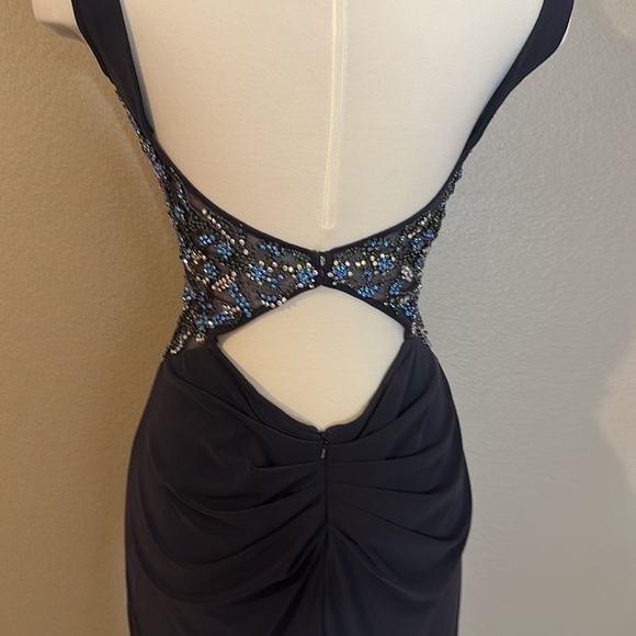 JOVANI Navy Plunging Neckline Gown with Gorgeous Rhinestone Detailing Size 2 - Picture 7 of 16